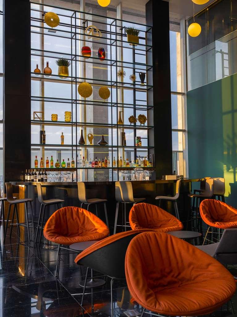 Galeria Plaza Monterrey Hotel ร้านอาหาร รูปภาพ The bar at the 101 lounge