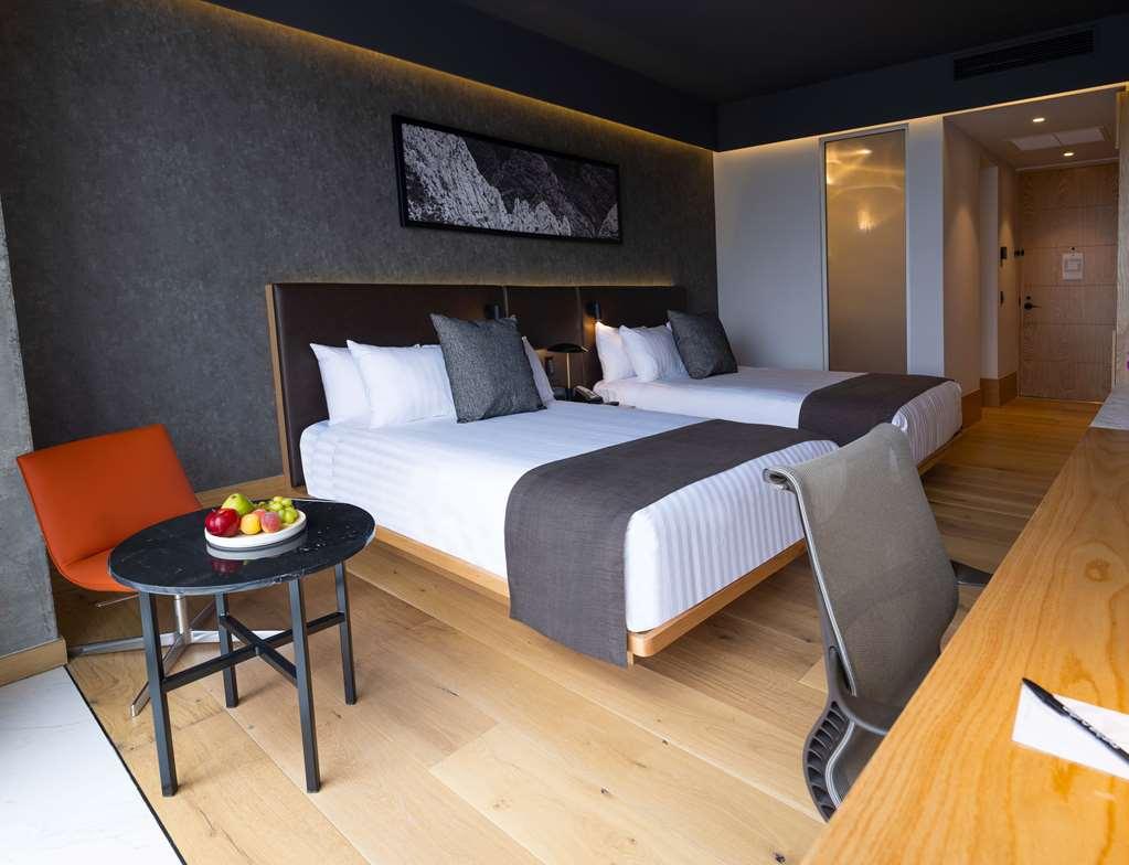 Galeria Plaza Monterrey Hotel ห้อง รูปภาพ A room at the hotel