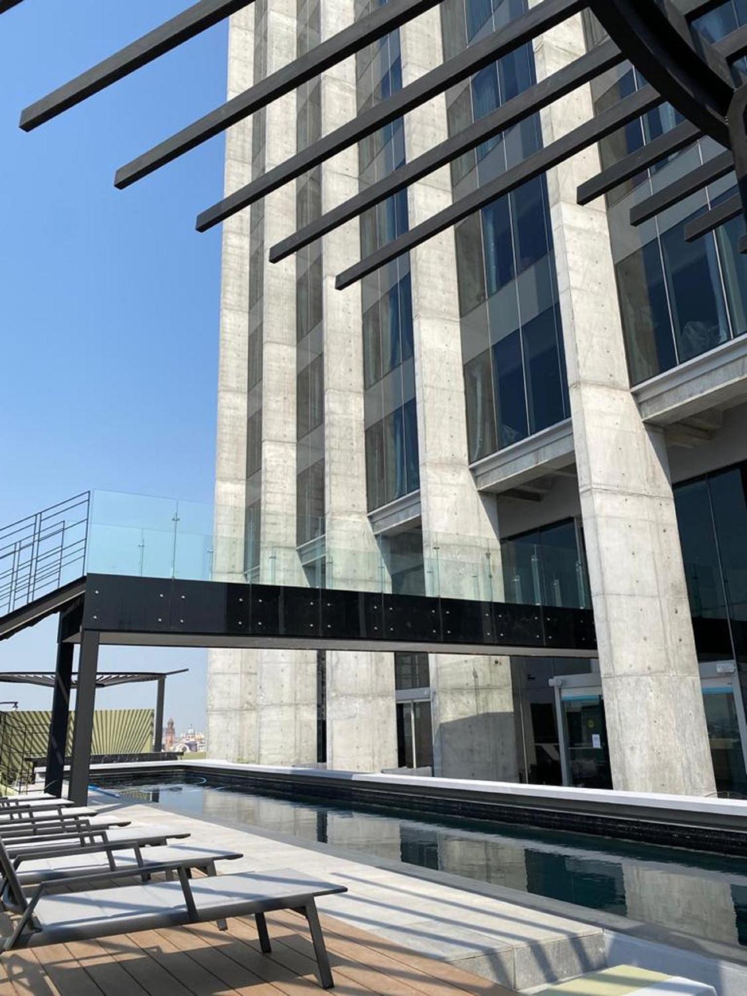 Galeria Plaza Monterrey Hotel ภายนอก รูปภาพ The Skywalk